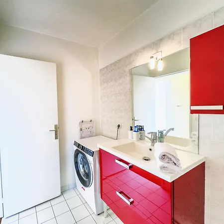 Confortable Et Lumineux Dans - Coozyhaven Apartment *